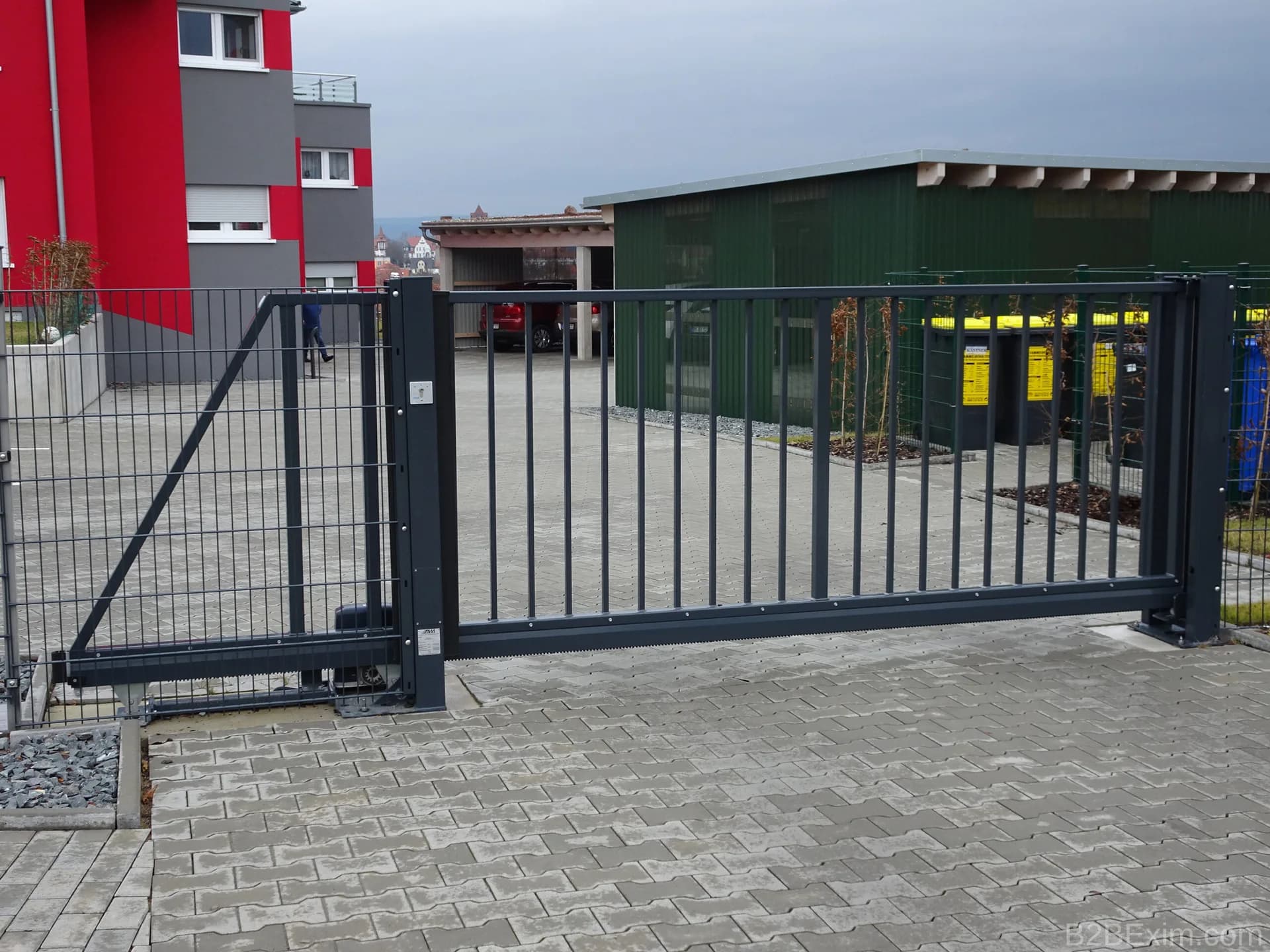 Panel Fence Sliding Gate thumbnail 2