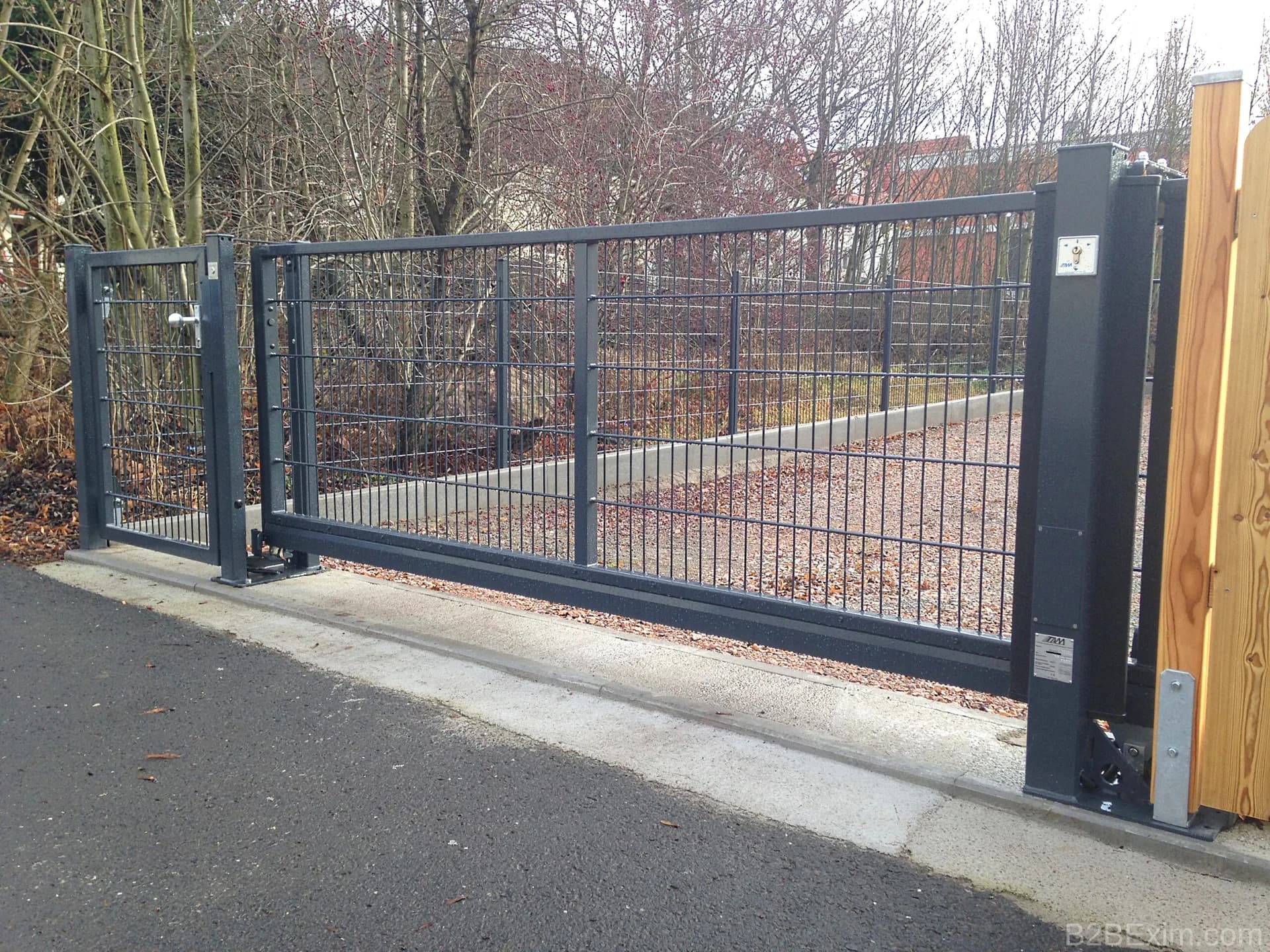 Panel Fence Sliding Gate thumbnail 4