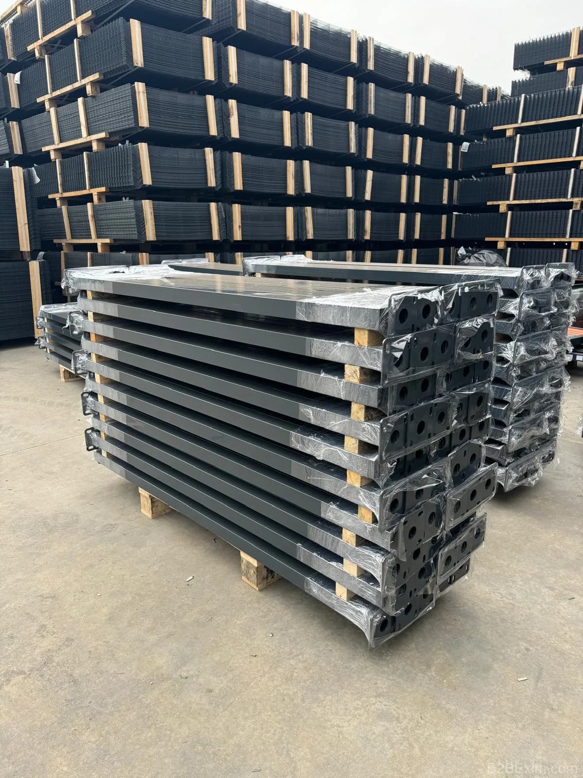 3D Panel Fence Post thumbnail 7