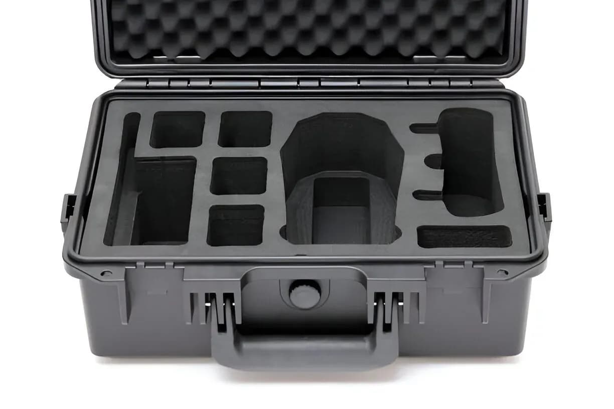 Plastic Carrying Case thumbnail 2