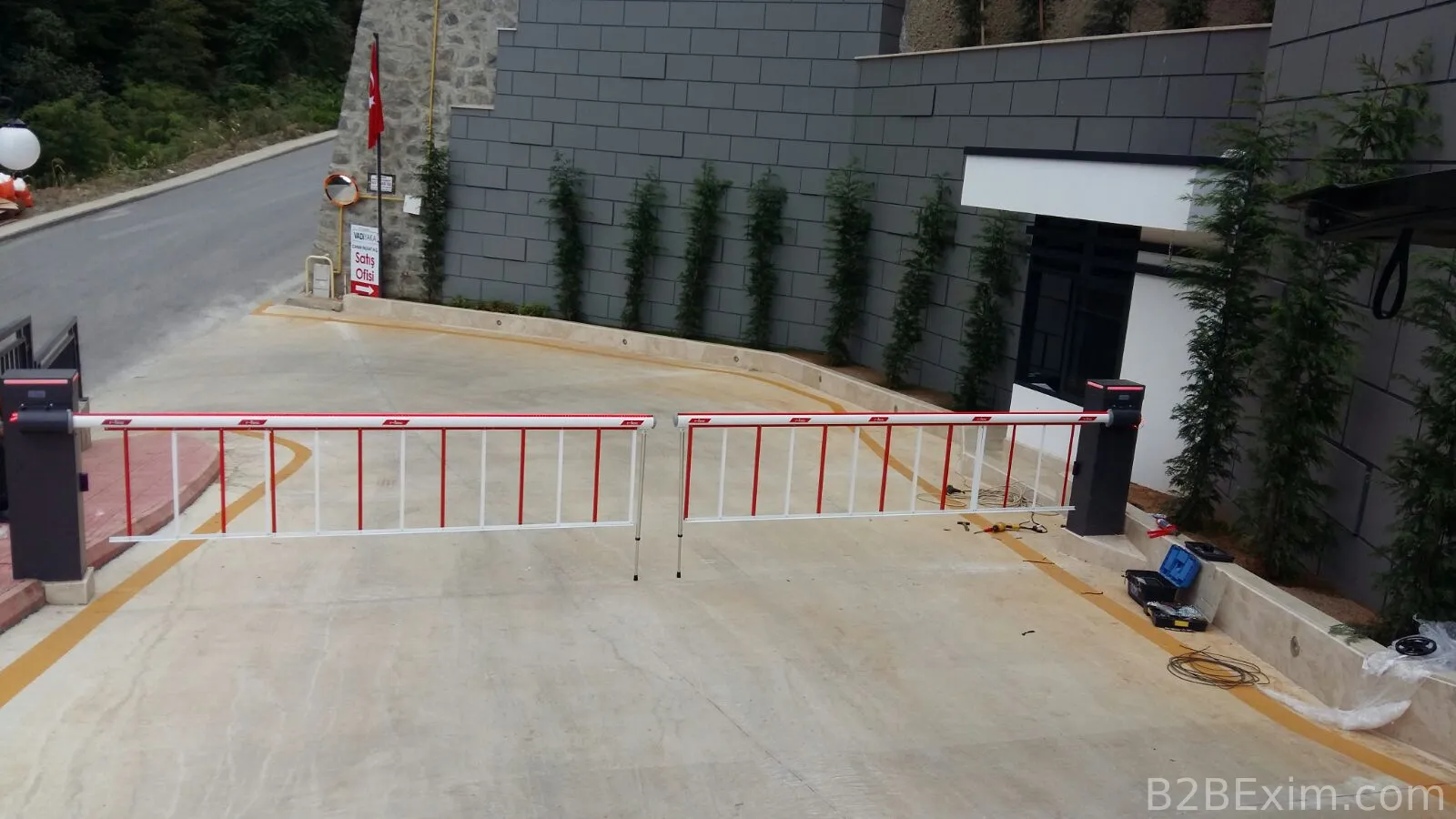 Barrier Systems thumbnail 3