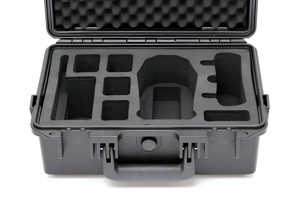 Plastic Carrying Case thumbnail 2