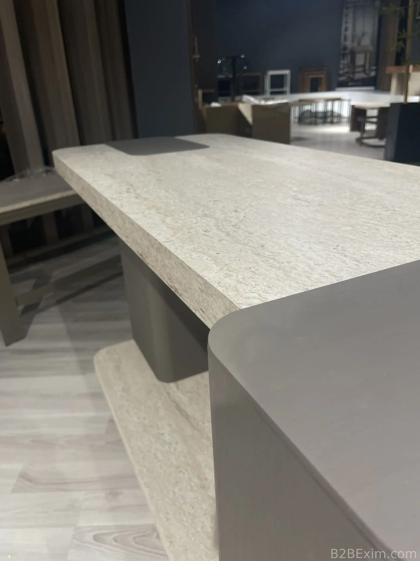 Console Table Models thumbnail 7