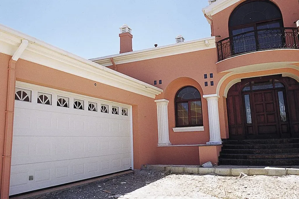 Sectional Garage Door Models thumbnail 2