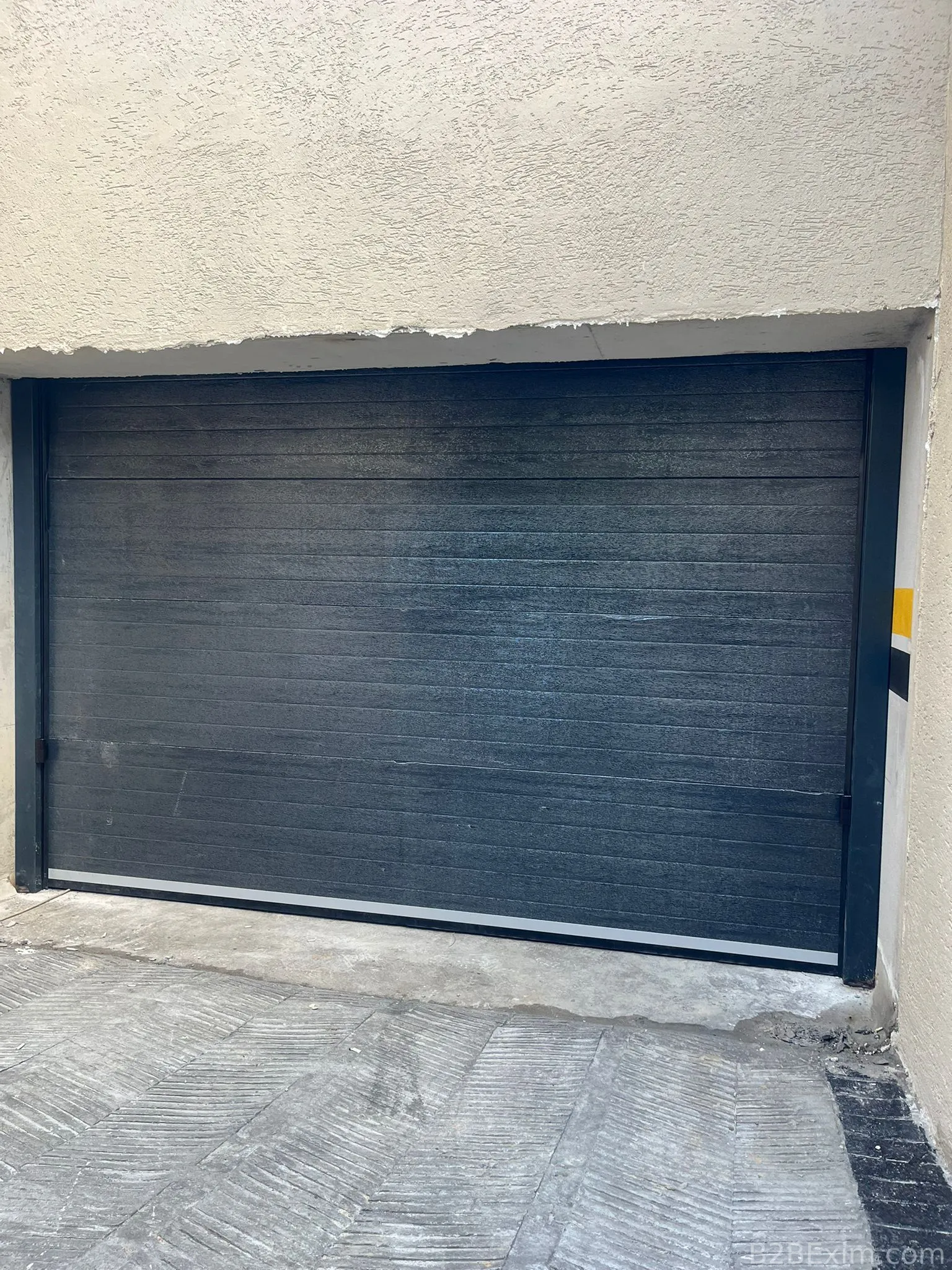 Sectional Garage Door thumbnail 3