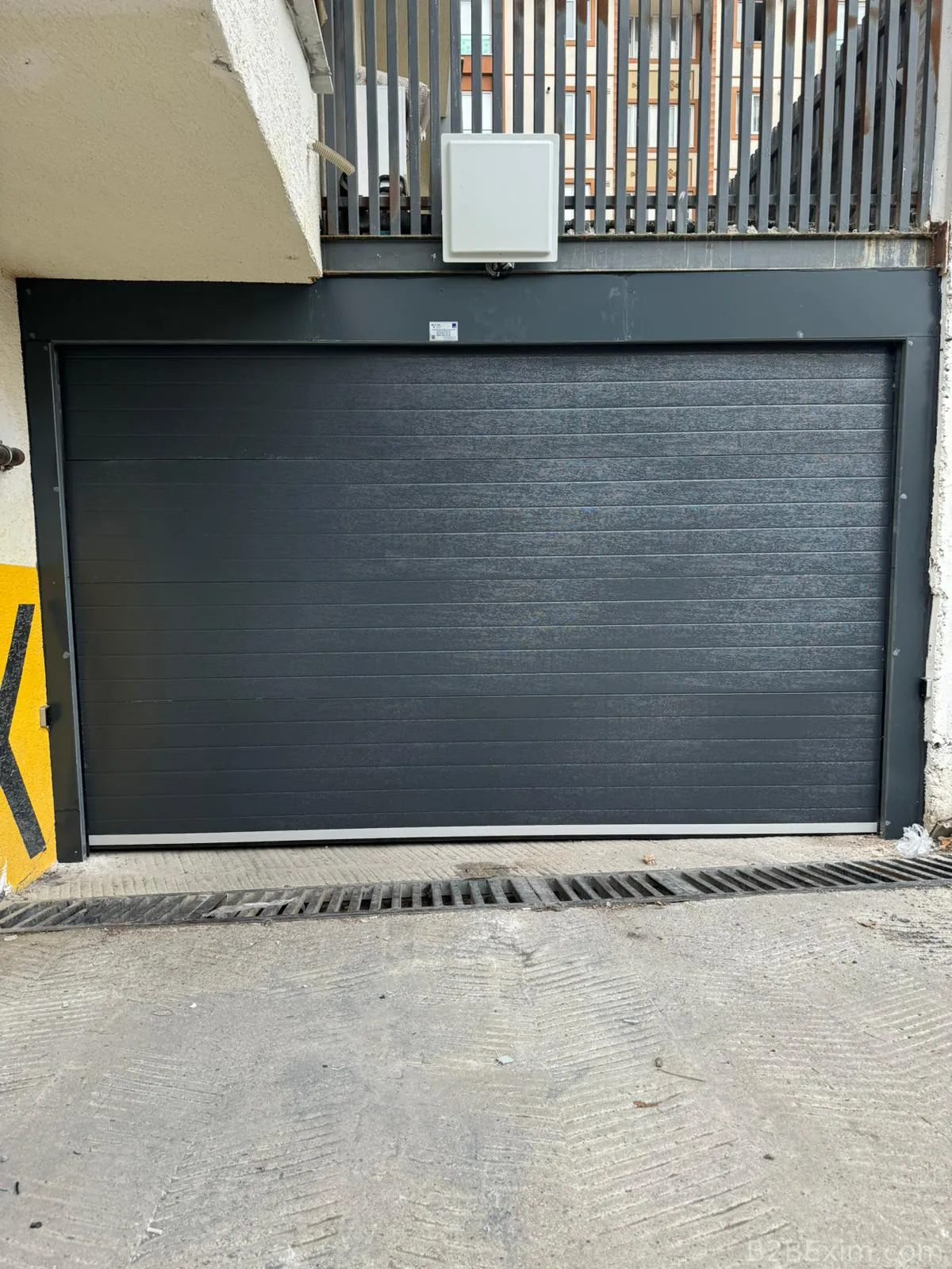 Sectional Garage Door thumbnail 2